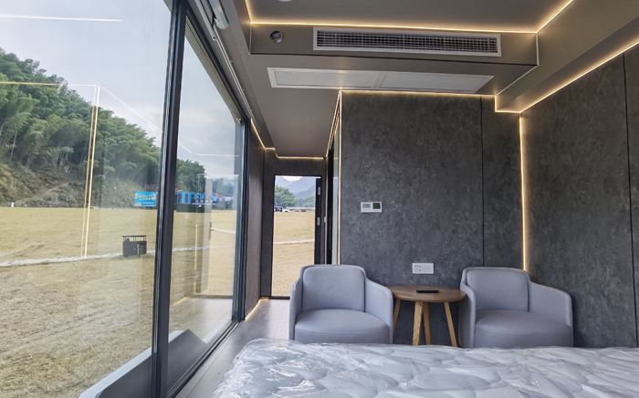 R306 CAPSULE HOUSE